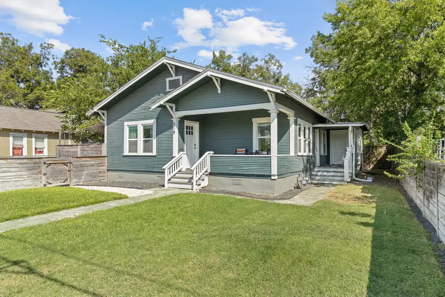 519 E Ashby PL, San Antonio, TX 78212