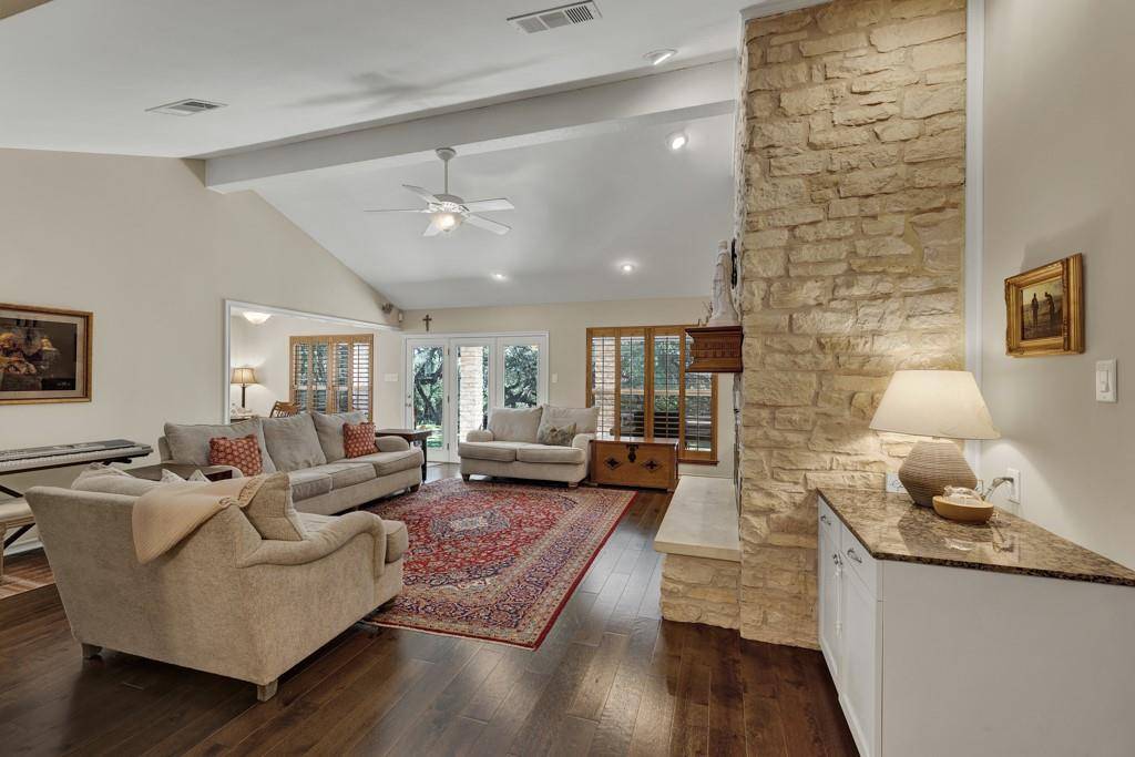 San Marcos, TX 78666,830 Palomino LN