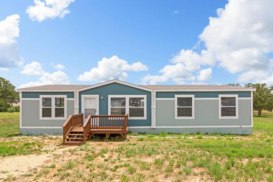 201 Luna Ct, Dale, TX 78616