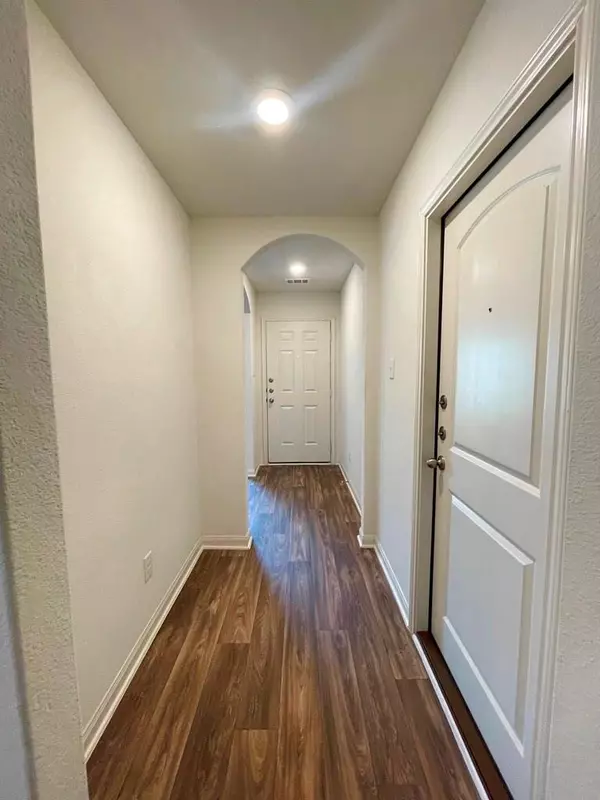 Jarrell, TX 76537,305 Crescent Park DR