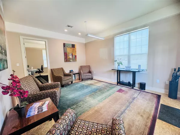 Leander, TX 78641,800 Crystal Falls PKWY #1
