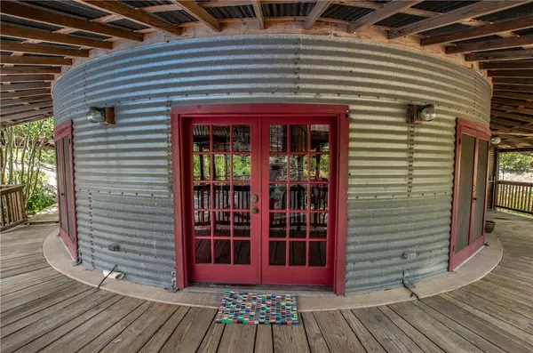 450 Oakwood LOOP, San Marcos, TX 78666