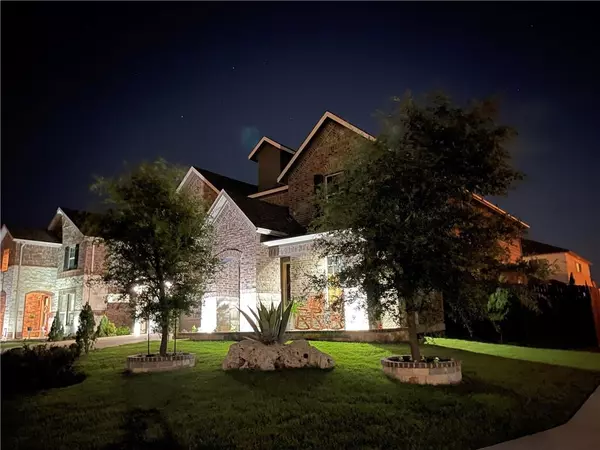 212 Brockston DR, Buda, TX 78610