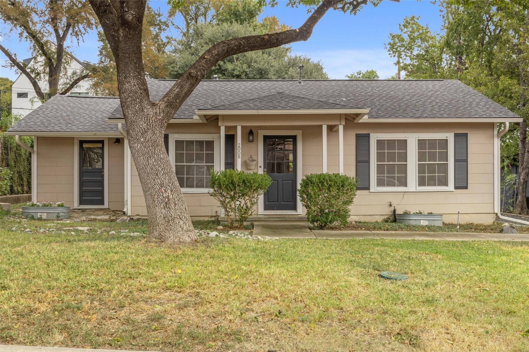 2008 De Verne ST, Austin, TX 78704