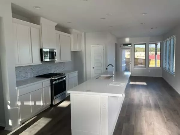 Leander, TX 78641,832 Azul Lagoon DR #7