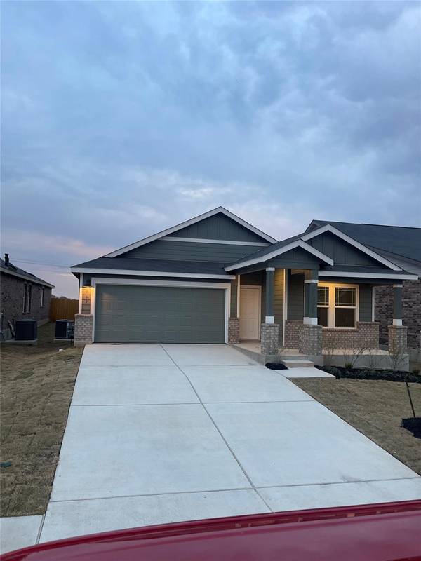 169 Sormonne LOOP, Kyle, TX 78640