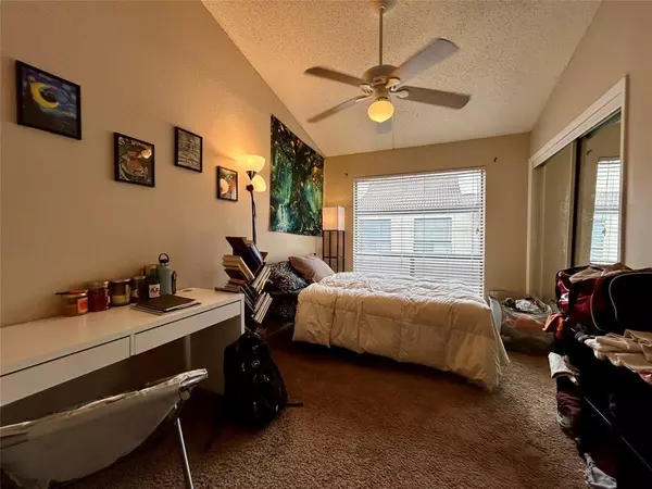 806 W 24th ST #320, Austin, TX 78705