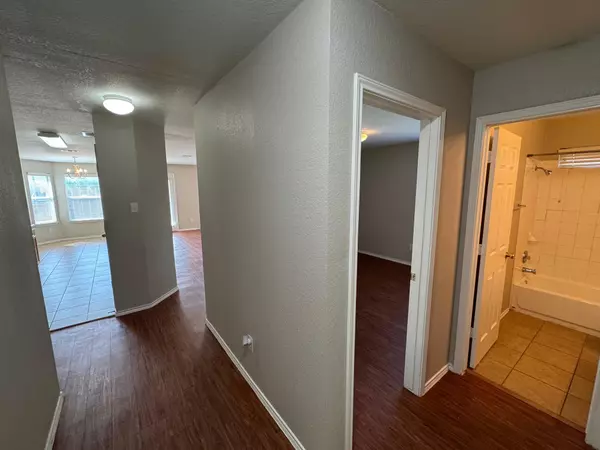 Kyle, TX 78640,423 Paddington DR