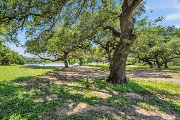 Kingsland, TX 78639,4314 River Oaks DR