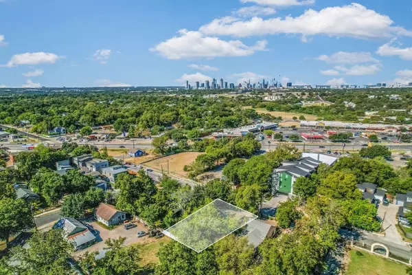 1141 1/2 Gunter ST,  Austin,  TX 78721