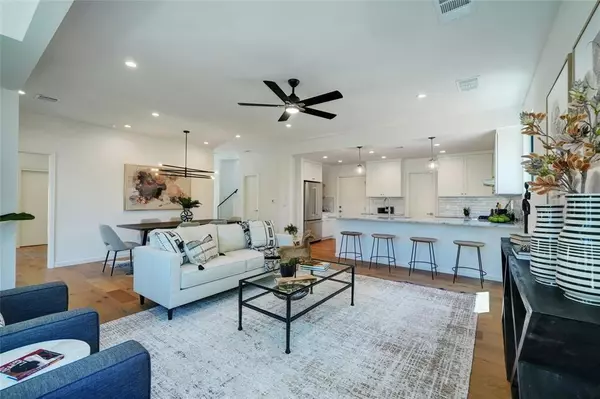 1203 Justin LN #A,  Austin,  TX 78757