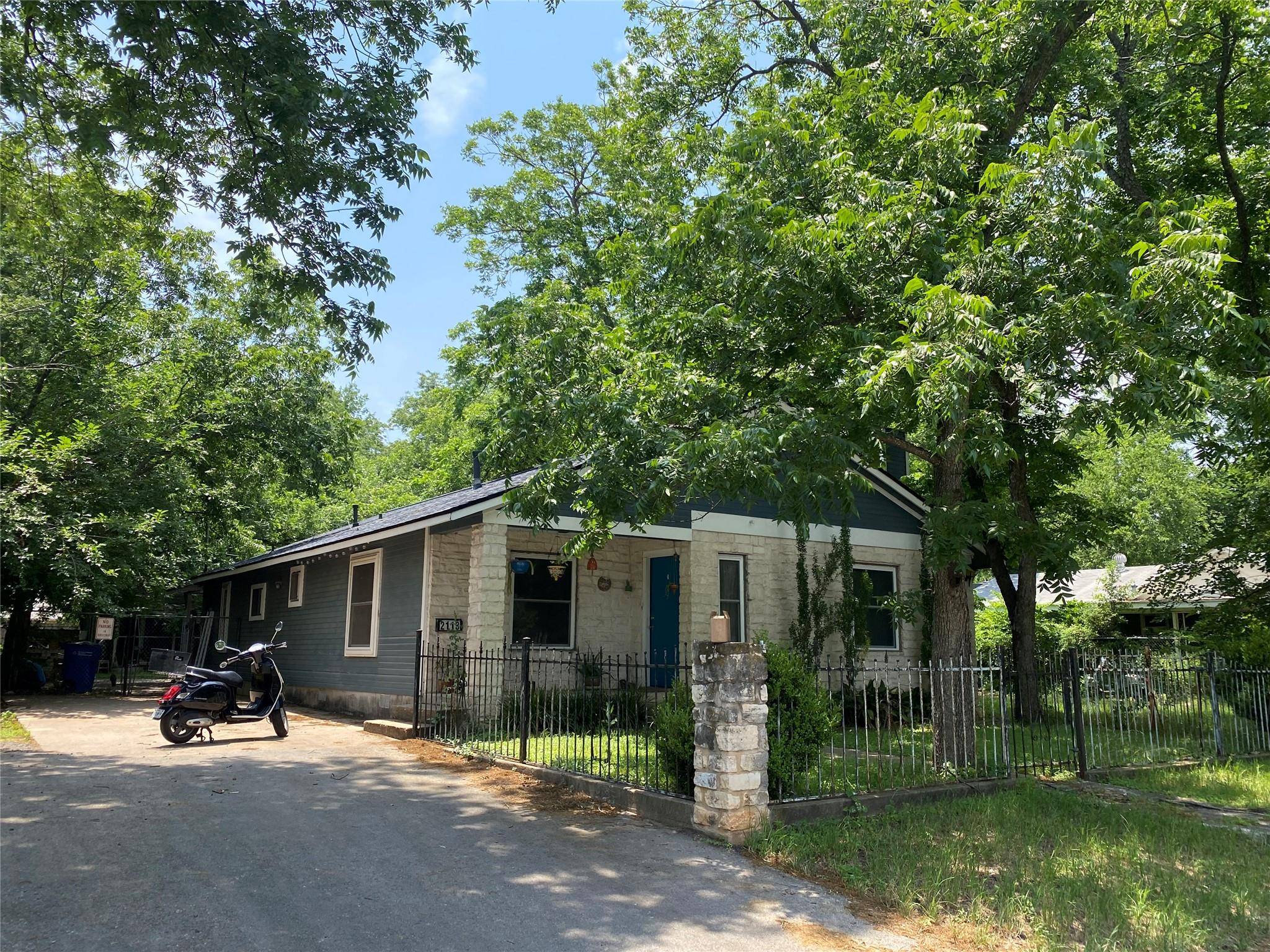 2113 Haskell ST, Austin, TX 78702