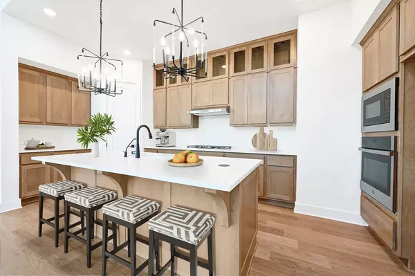 Kyle, TX 78640,164 Basket Flower LOOP