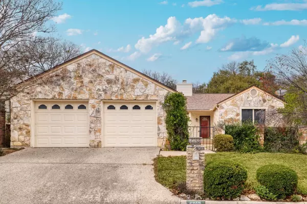 6912 Dogwood HOLW, Austin, TX 78750