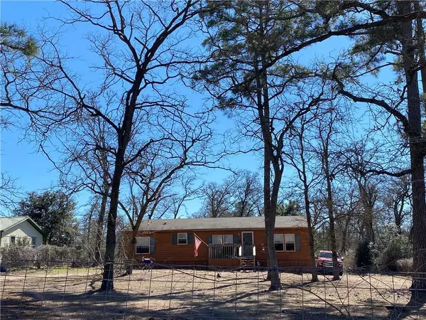 225 Pine Hill LOOP, Bastrop, TX 78602
