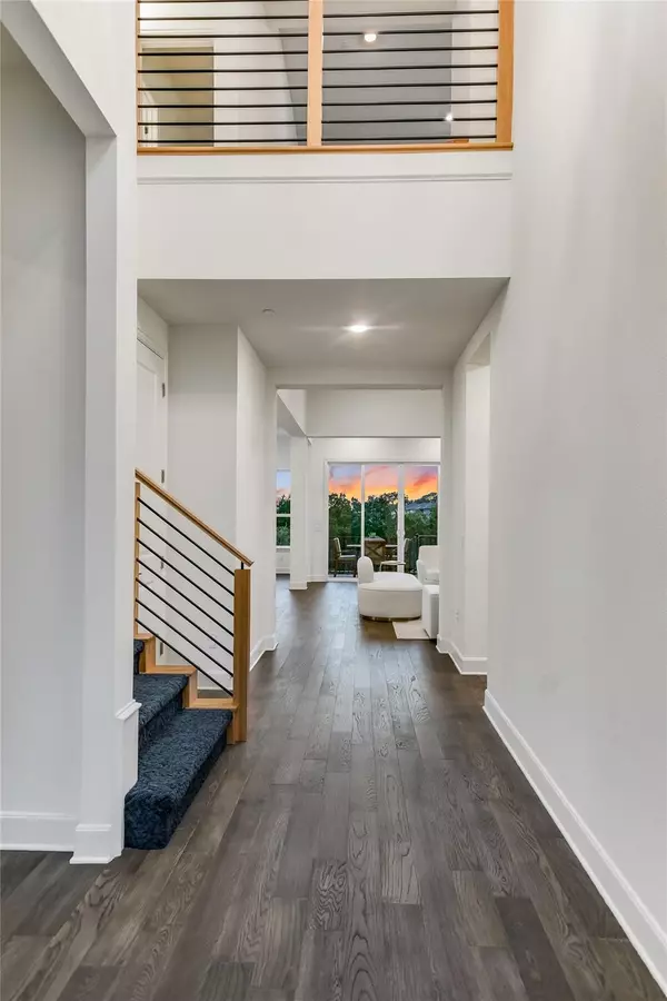 Austin, TX 78732,5207 Watusi BND #31