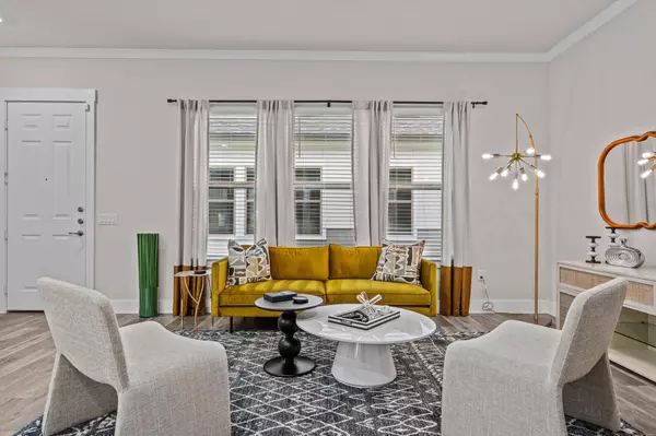 Hutto, TX 78634,865 Limmer LOOP #163