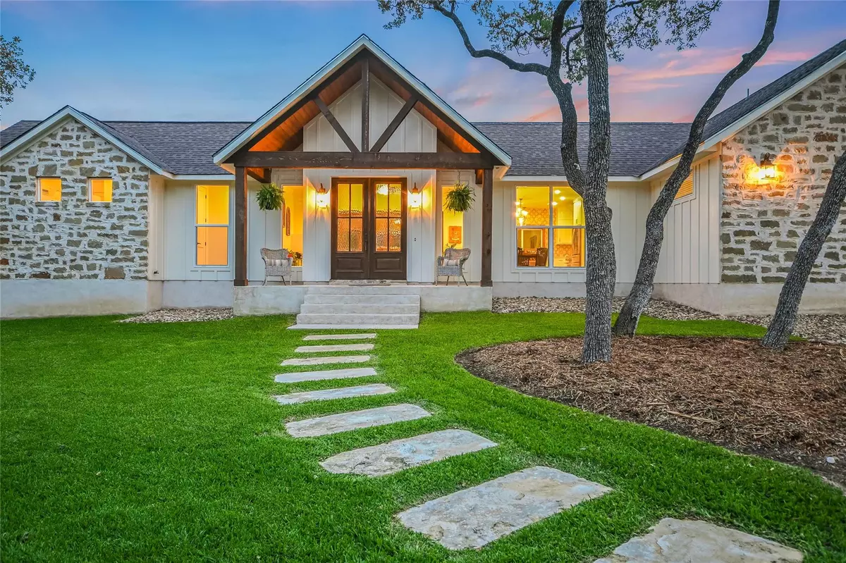 Wimberley, TX 78676,270 RAMBLING OAKS DR