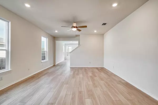 Jarrell, TX 76537,122 Lucky Texan CV