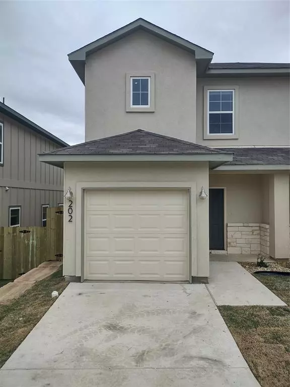202 Peruna DR,  Marble Falls,  TX 78654