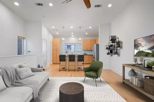 1702 S Lamar BLVD #22, Austin, TX 78704