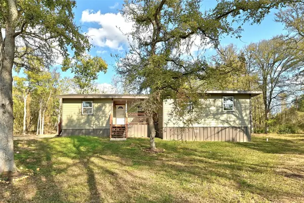 4401 Seawillow RD, Lockhart, TX 78644