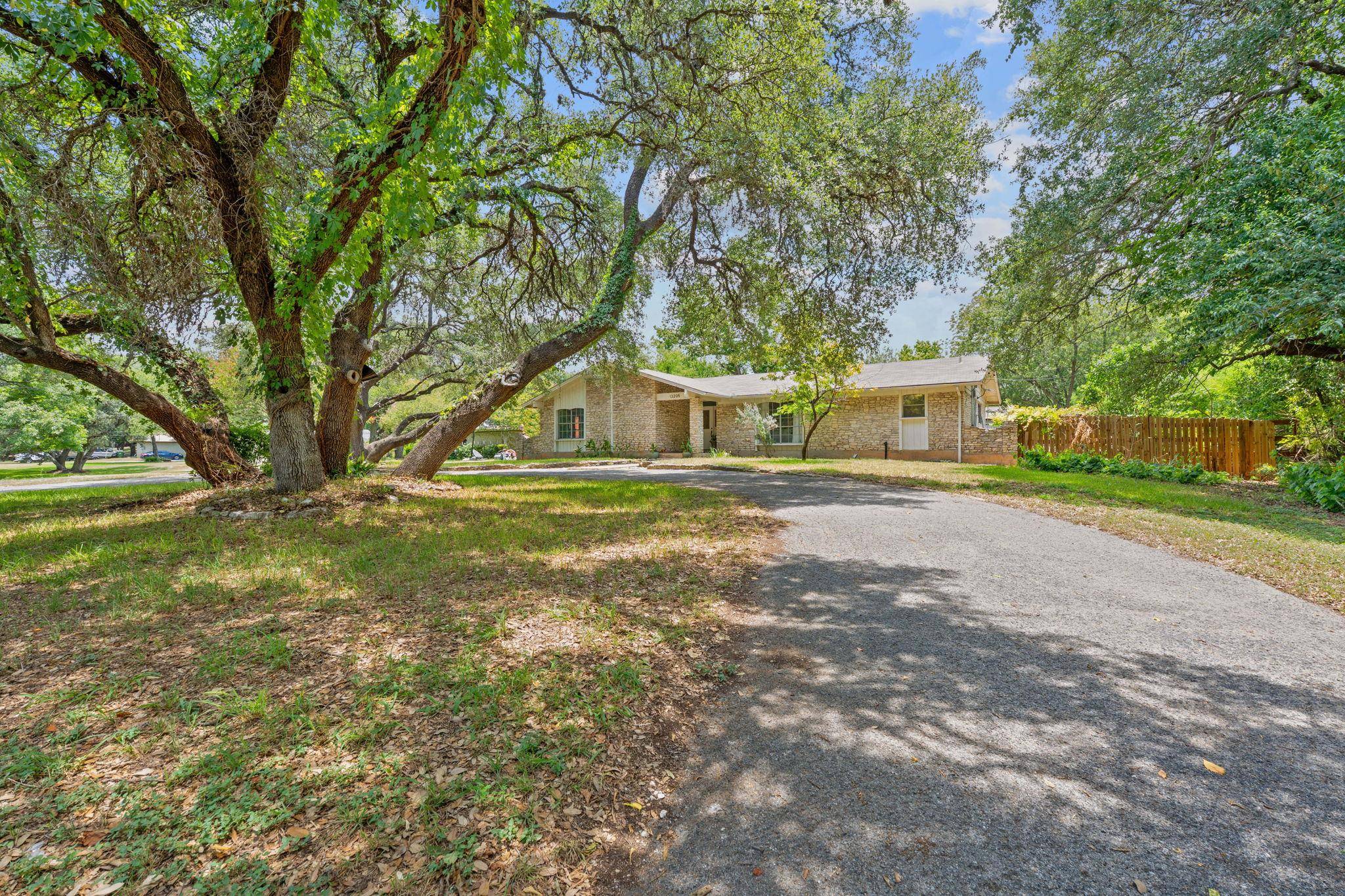 Manchaca, TX 78652,13205 Onion Creek DR