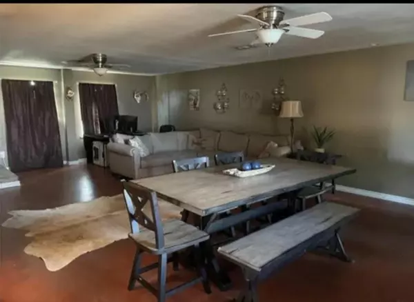 Lexington, TX 78947,616 S Rockdale ST