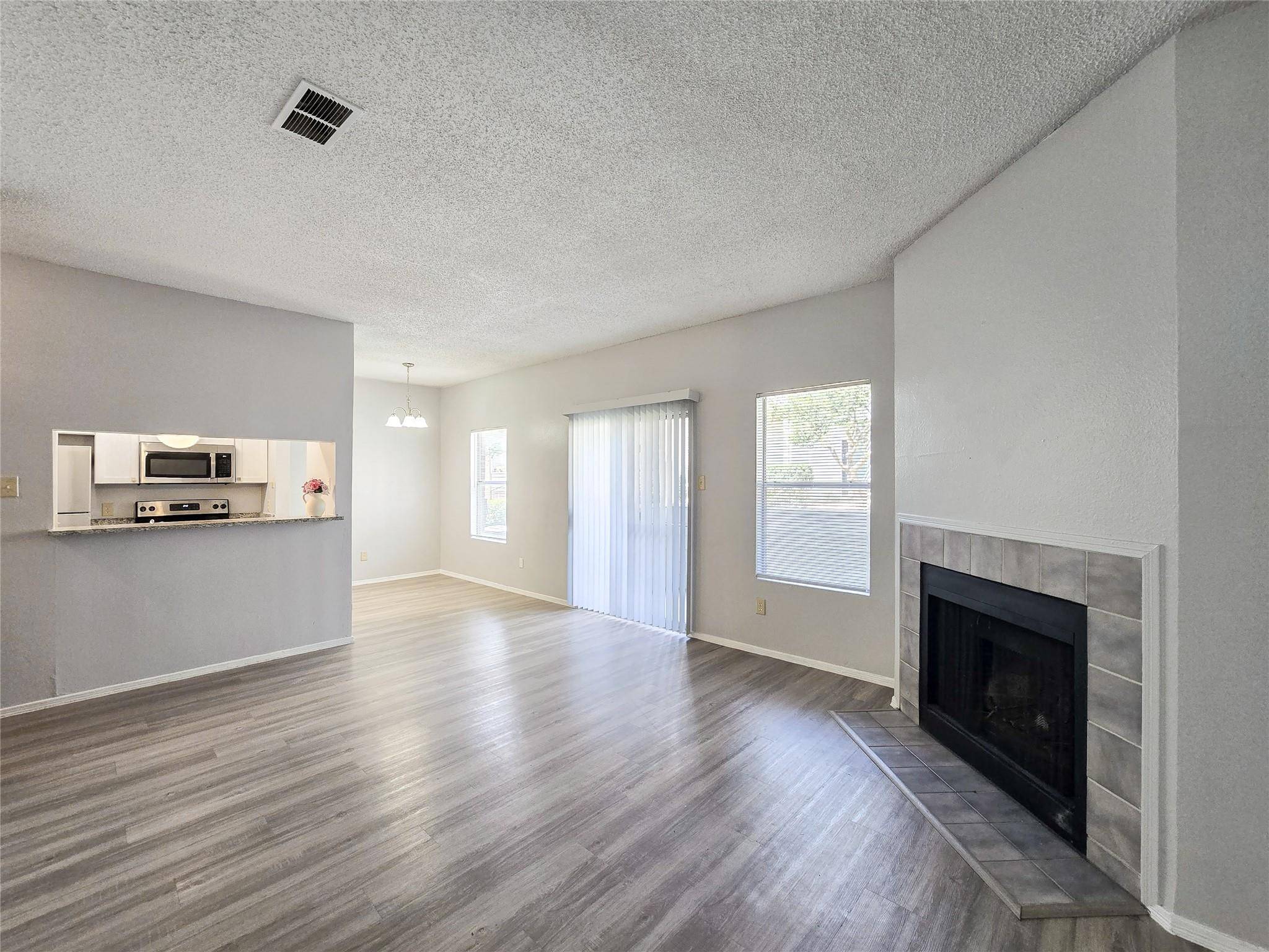 Austin, TX 78758,12166 Metric BLVD #147