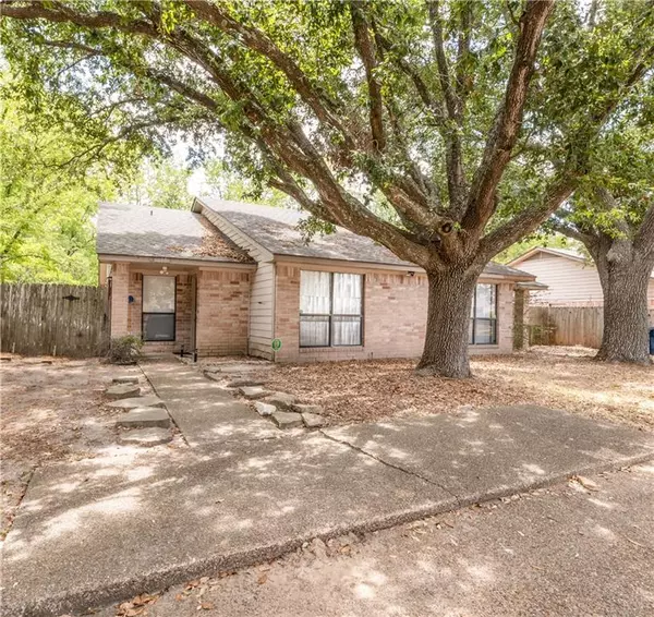 618 Cross Timbers DR, College Station, TX 77840