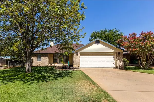 1010 Wright ST, Llano, TX 78643