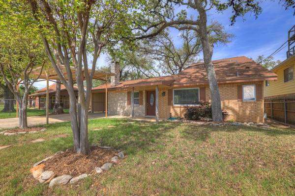 1075 Driftwind DR, Canyon Lake, TX 78133