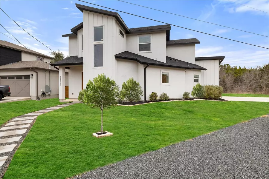 18200 Fair LN, Jonestown, TX 78645