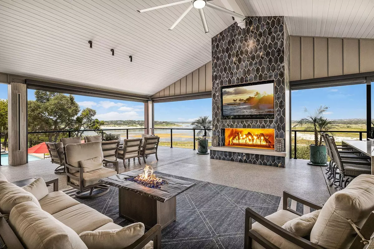 Canyon Lake, TX 78133,800 Military DR