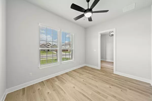 Manor, TX 78653,17109 Howdy WAY