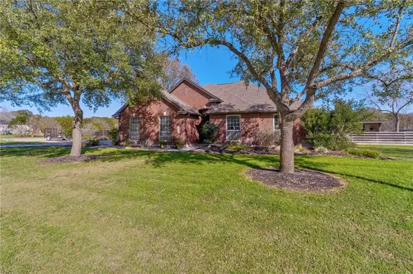 228 Primrose DR, Kyle, TX 78640