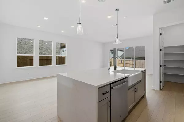 Liberty Hill, TX 78642,206 Lariat Loop