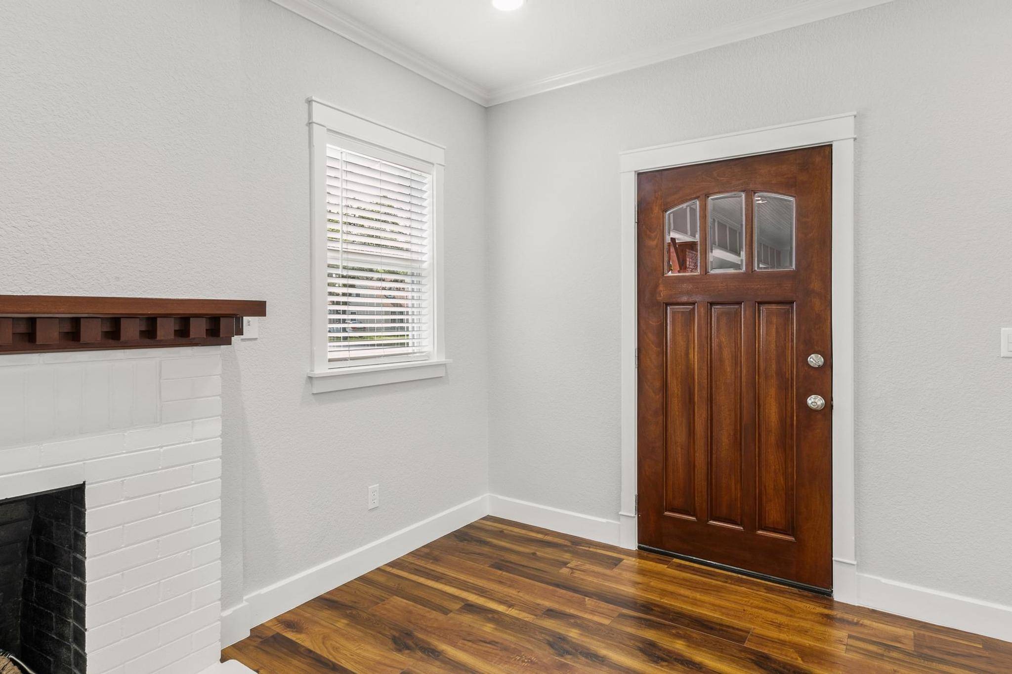 Luling, TX 78648,522 S Walnut Ave
