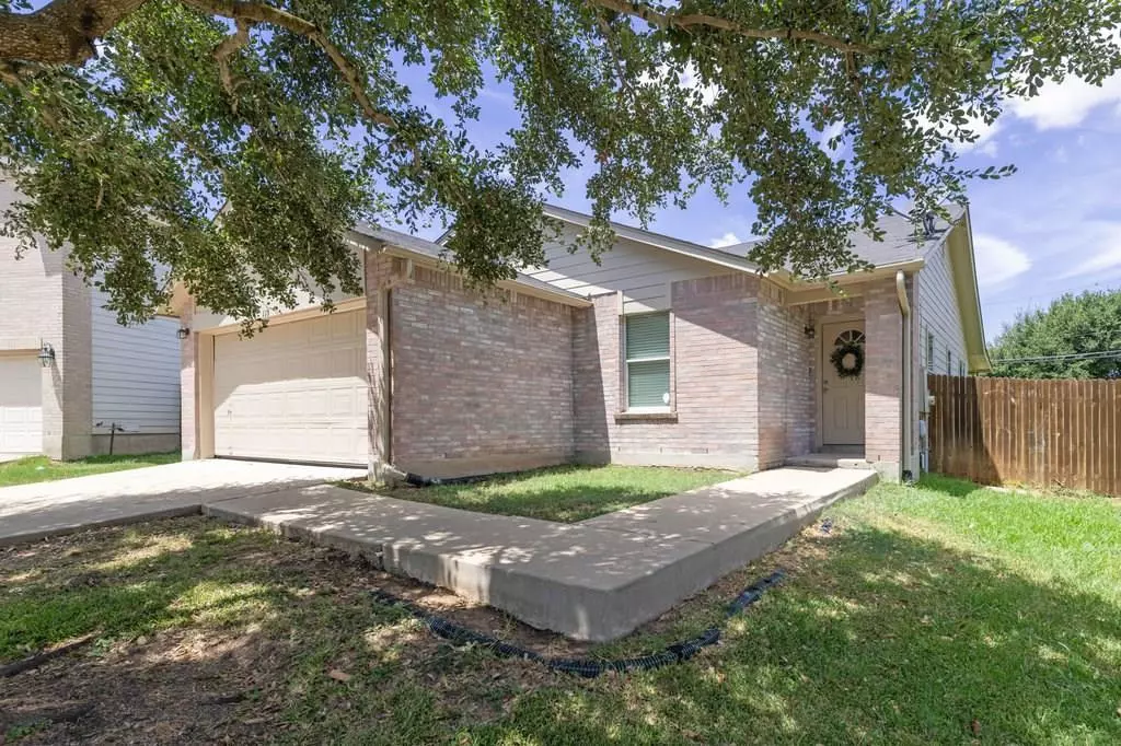 Elgin, TX 78621,110 Comal CV