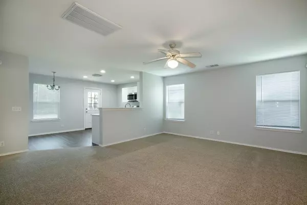 Manor, TX 78653,14312 Cummins WAY