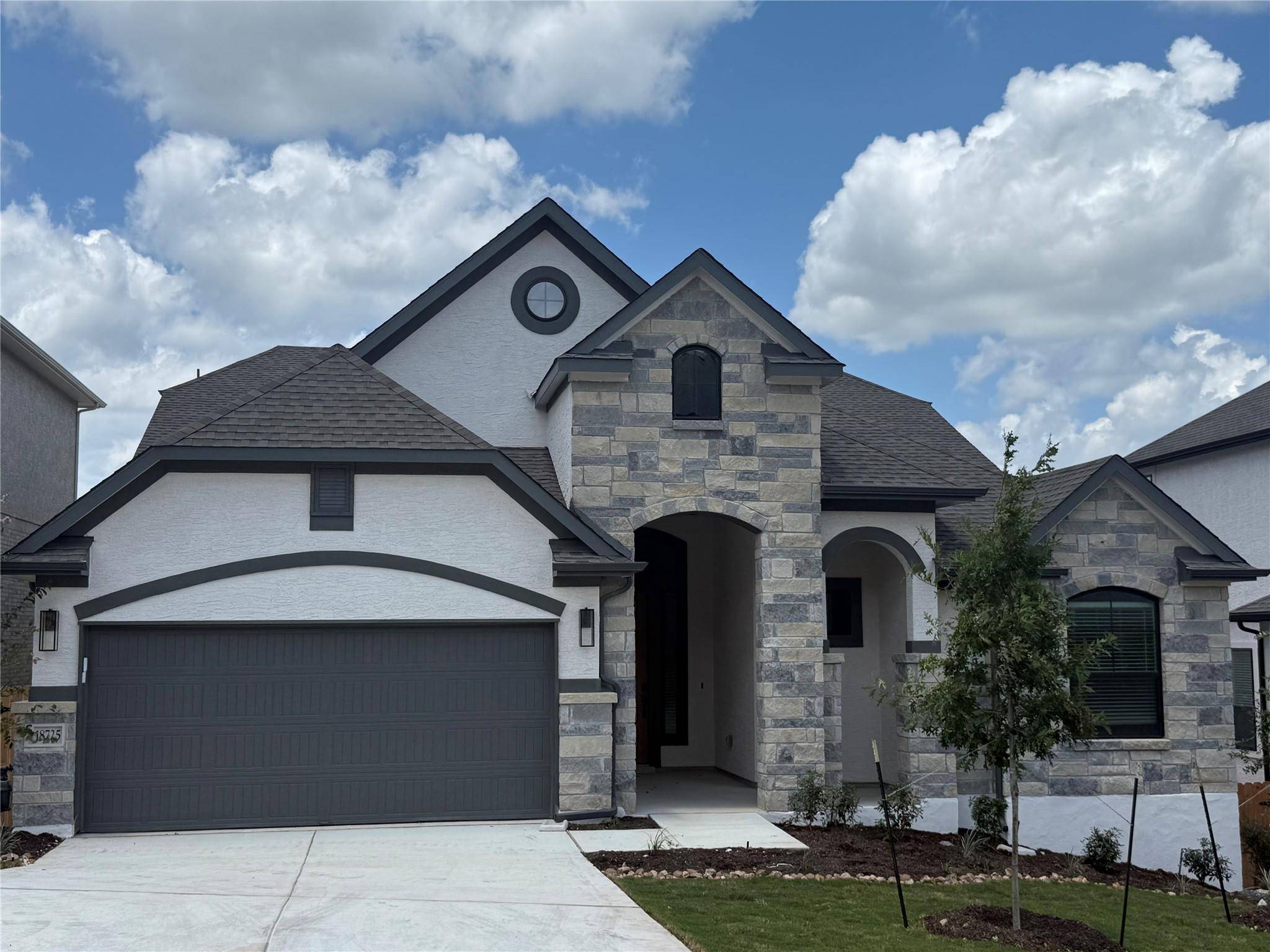 18725 Brady Clearing DR, Austin, TX 78738