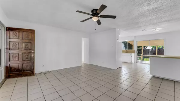 Cottonwood Shores, TX 78657,848 Pecan LN