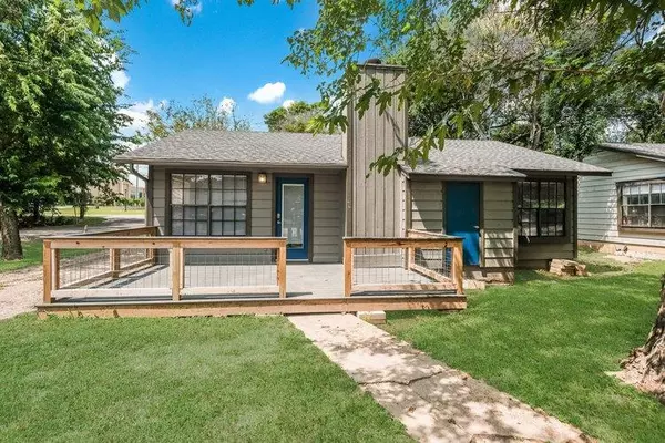 San Marcos, TX 78666,1102-1104-1106 Academy ST