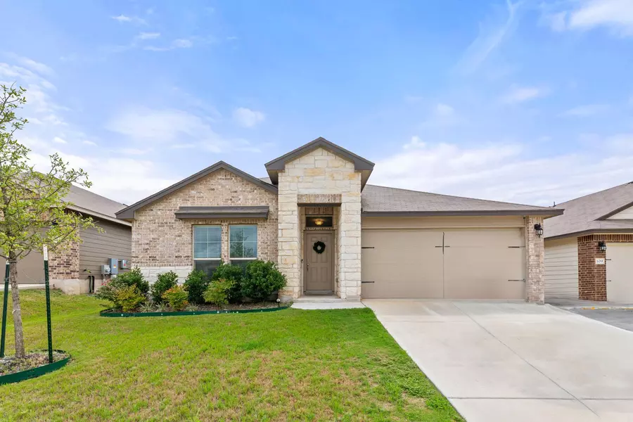 105 Rearden BLVD, Jarrell, TX 76537