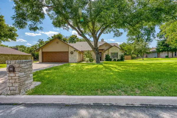 Meadowlakes, TX 78654,250 Meadowlakes DR