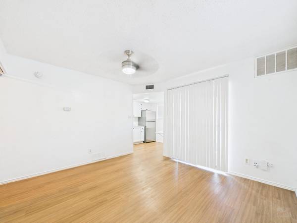 2500 Burleson RD #201, Austin, TX 78741