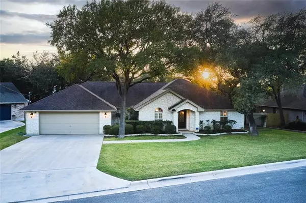 833 Mission Hills DR,  New Braunfels,  TX 78130