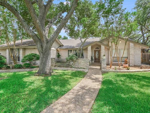 9802 Mandeville CIR, Austin, TX 78750