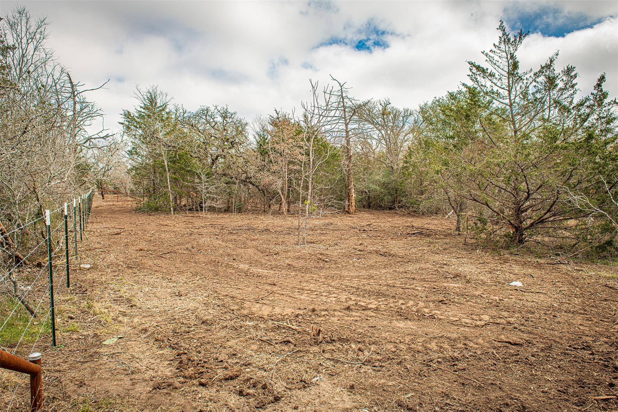 Dale, TX 78616,170 Windmill DR