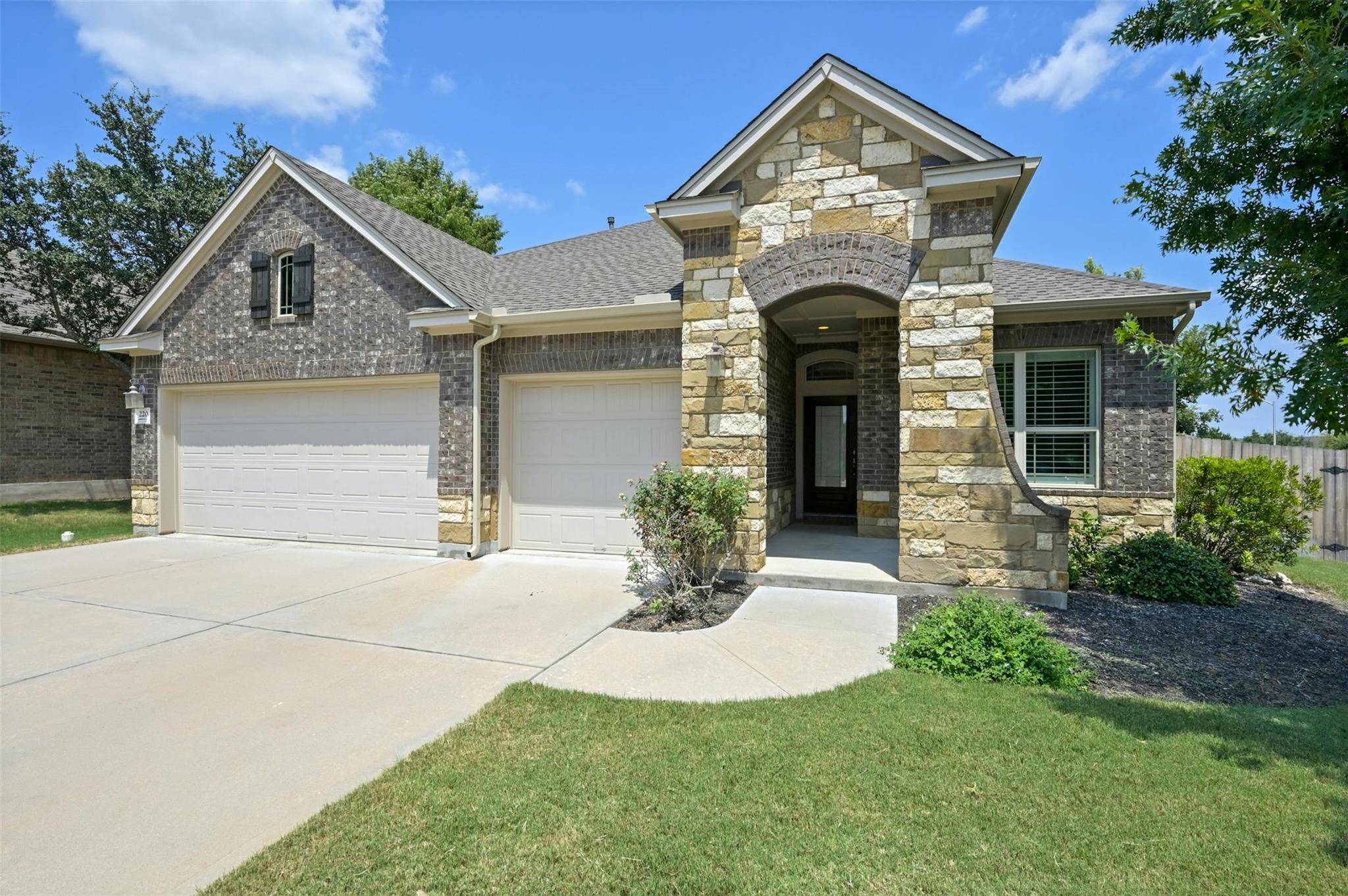 220 Gaspar BND, Cedar Park, TX 78613